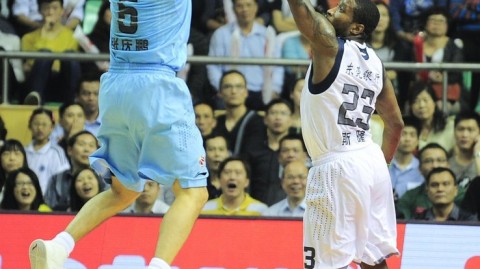 广东客场128-118力克新疆拿下总决赛冠军点