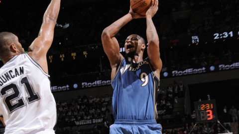 2026季后赛群雄逐鹿，薪火相传书写传奇新篇章