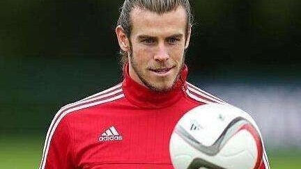 丹麦vs爱尔兰比分预测：新老交替危局，北欧劲旅能否抵御绿衣军的青春风暴？