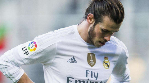 穆里略是谁？从巴西贫民窟到英超千万身价，23岁铁卫引爆利物浦切尔西8000万争夺战