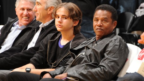 周四足球三重奏：亚冠乙组欧罗巴欧协联焦点战深度解读